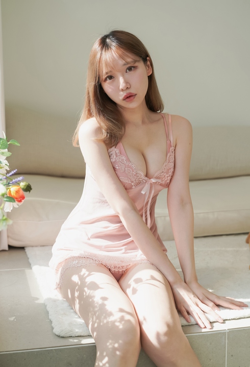 Pink & Yellow.jpg Pink & Yellow.jpg